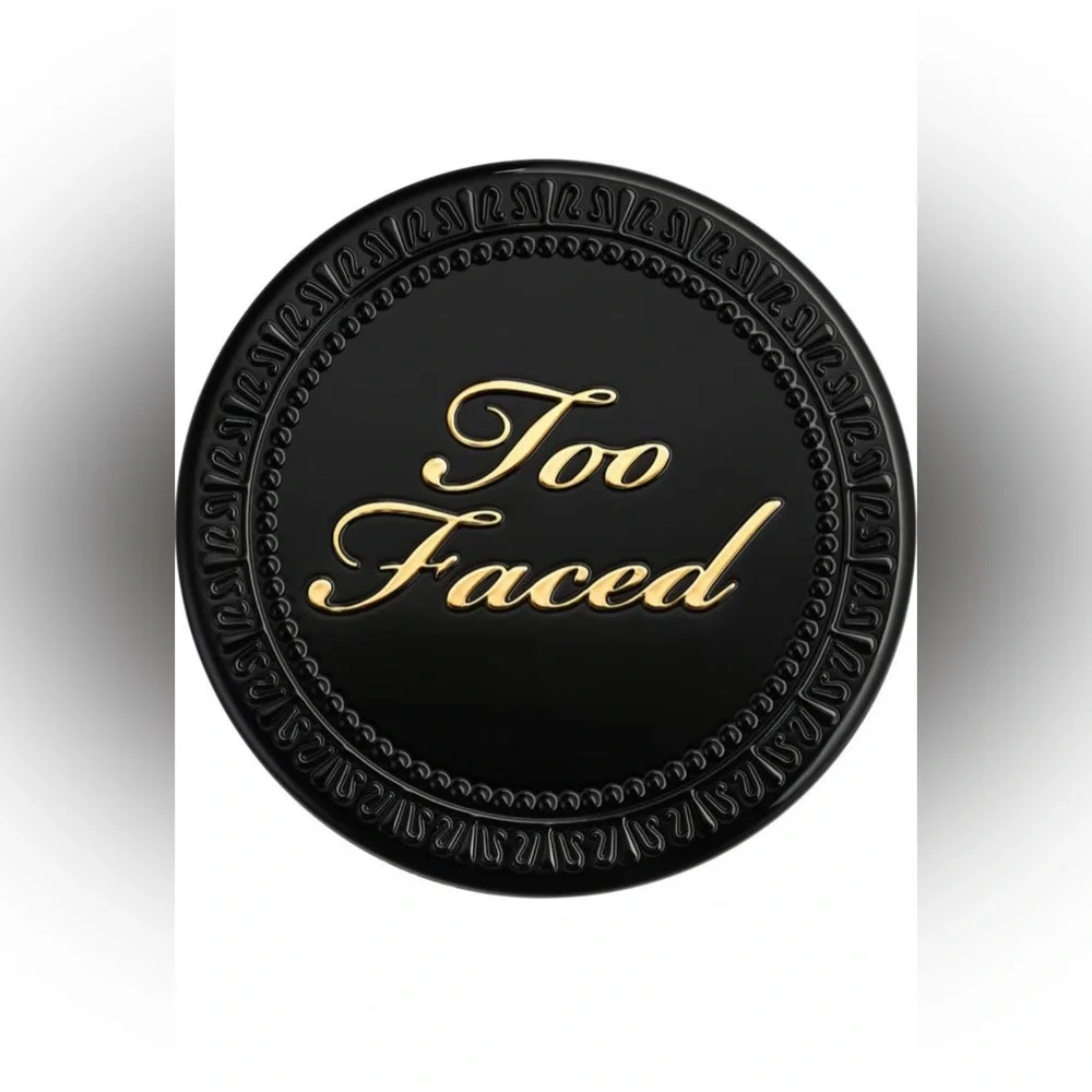 NEW! TOO FACED PRESSED POWDER